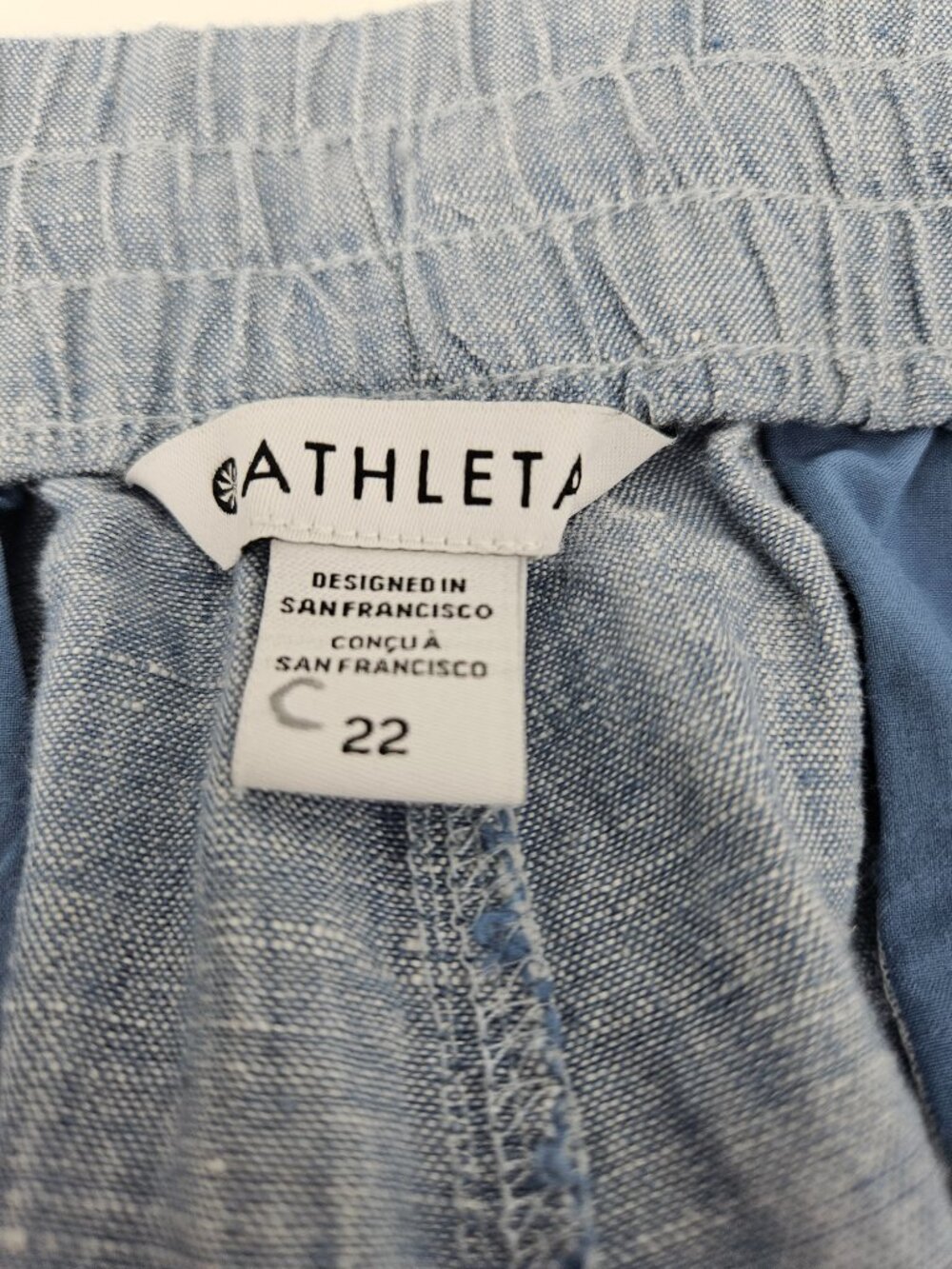 Athleta Retreat Linen 4" Shorts Chambray Wash Blue Women's Size 22 Mid Rise - Picture 8 of 13